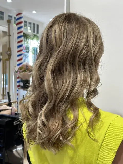 Balayage blond lumineux