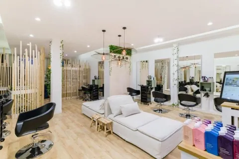 Intérieur salon XOXO COIFFURE